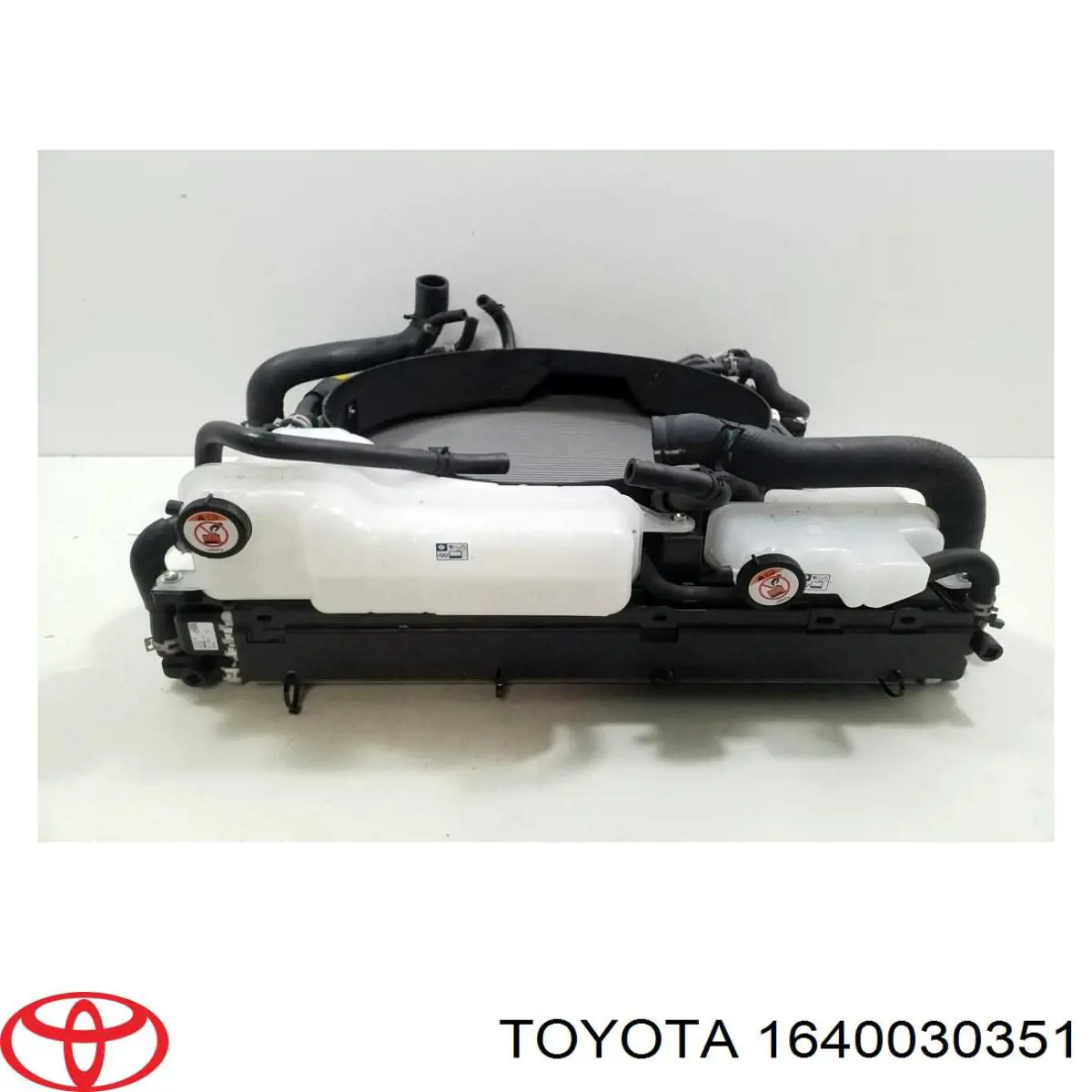 Compre 1640030351 Toyota Radiador de esfriamento de motor