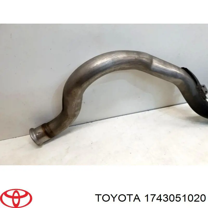 1743051010 Toyota Silenciador, parte traseira