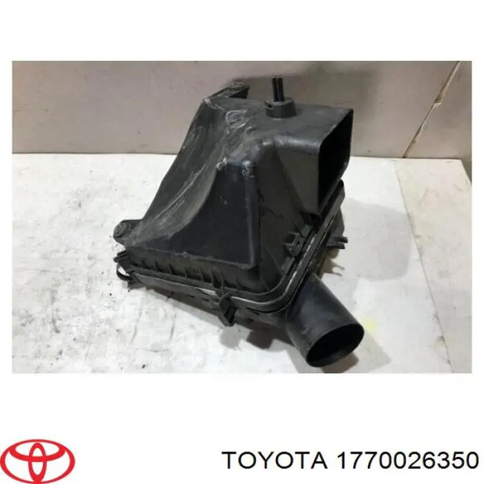 1770026350 Toyota Caixa de filtro de ar