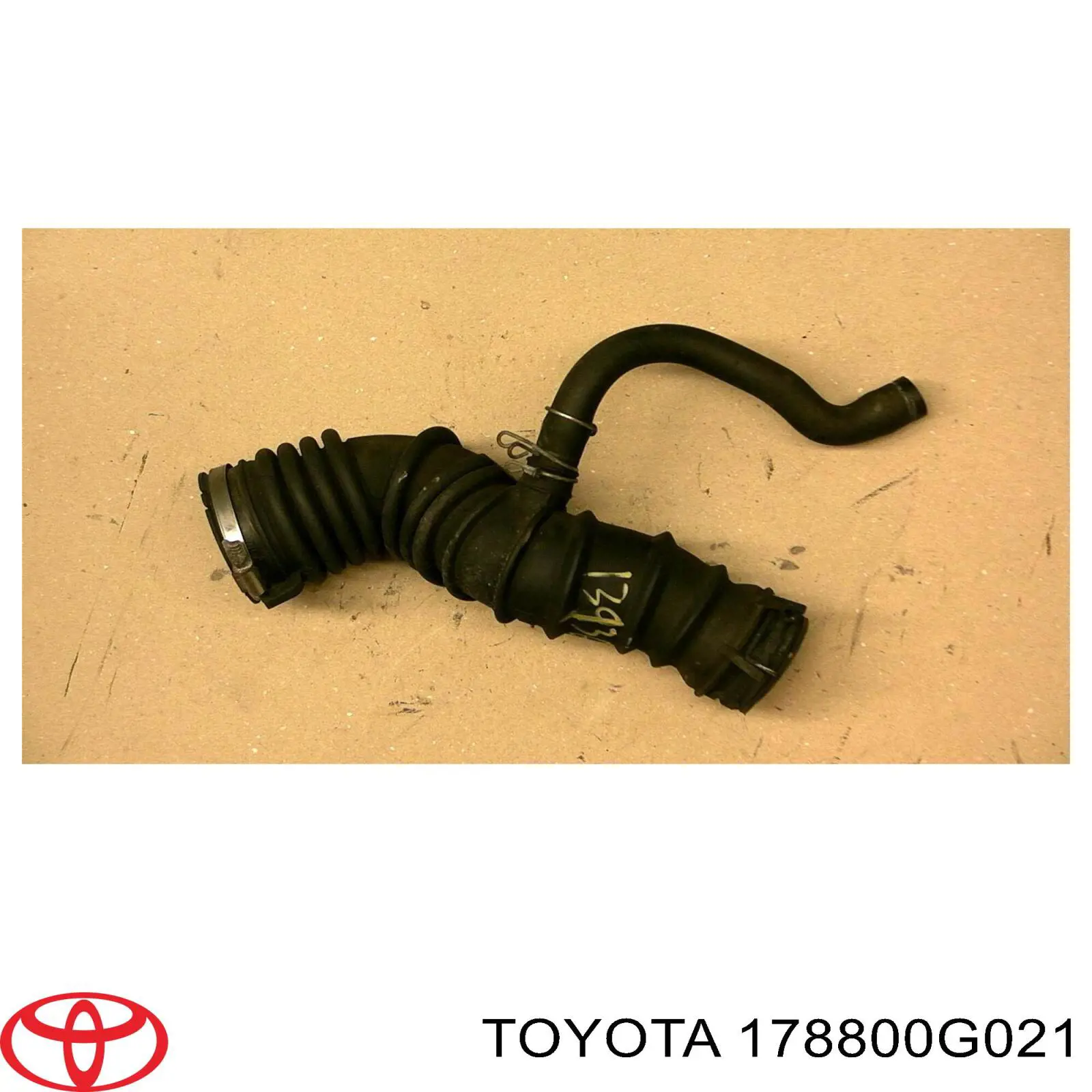 178800G021 Toyota Cano derivado de ar, saída de filtro de ar