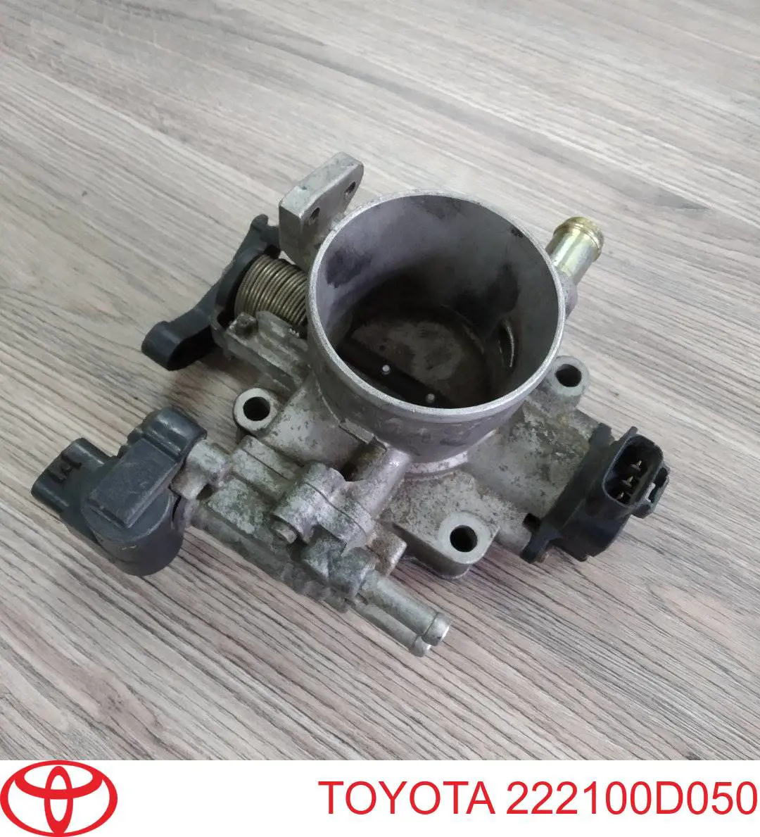 222100D050 Toyota Válvula de borboleta montada