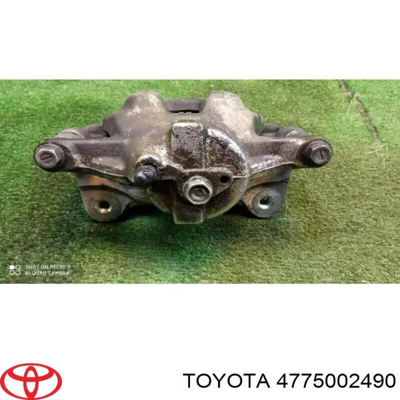 4775002490 Toyota Suporte do freio dianteiro esquerdo