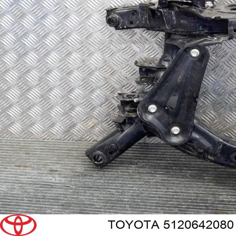 5120642080 Toyota Viga de suspensão traseira (plataforma veicular)