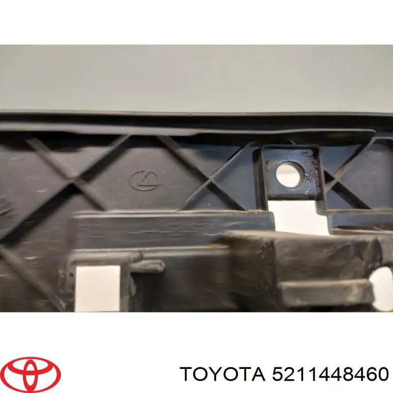 5211448460 Toyota Painel de fixação de matrícula dianteira