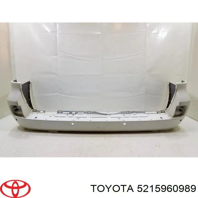 Pára-choque traseiro para Toyota Land Cruiser  J200