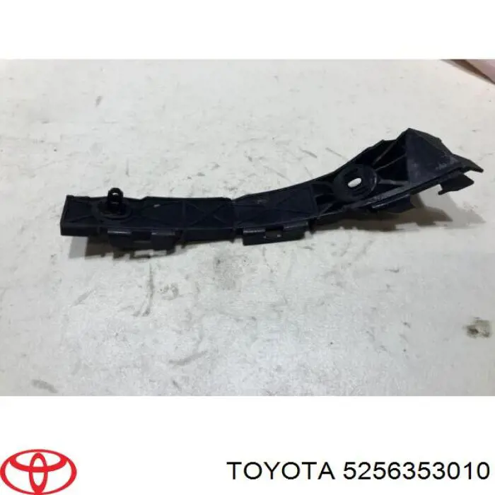 5256353010 Toyota Guia esquerda do pára-choque traseiro