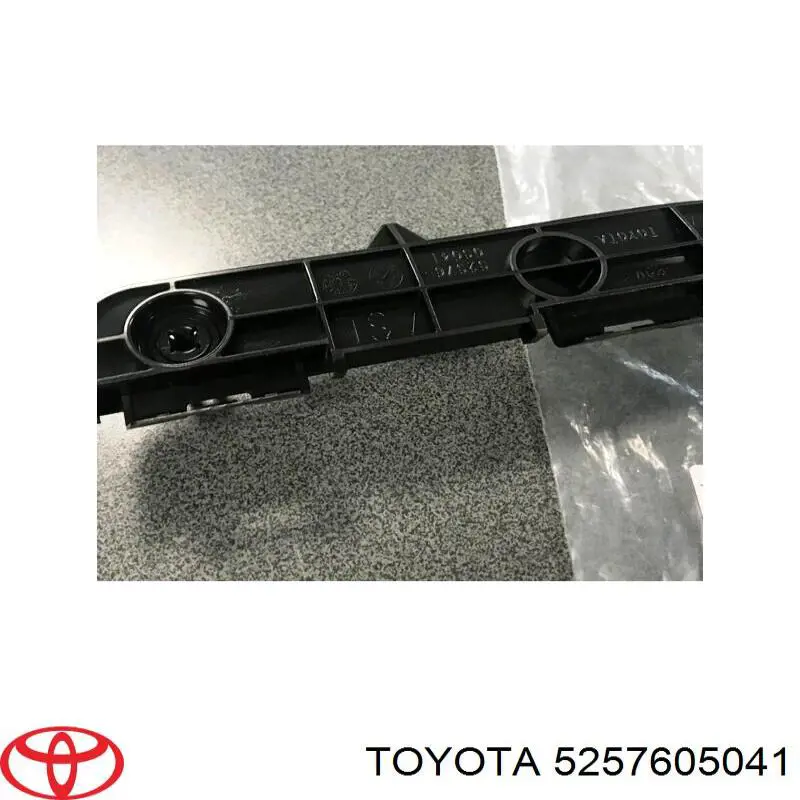 Compre 5257605040 Toyota Consola esquerda do pára-choque traseiro