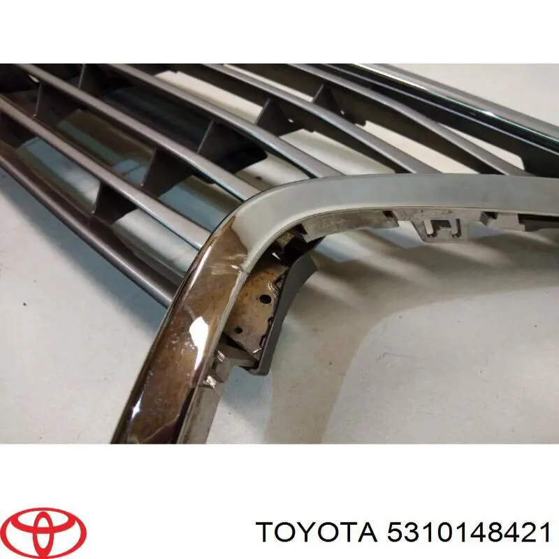Grelha do radiador 5310148421 Toyota