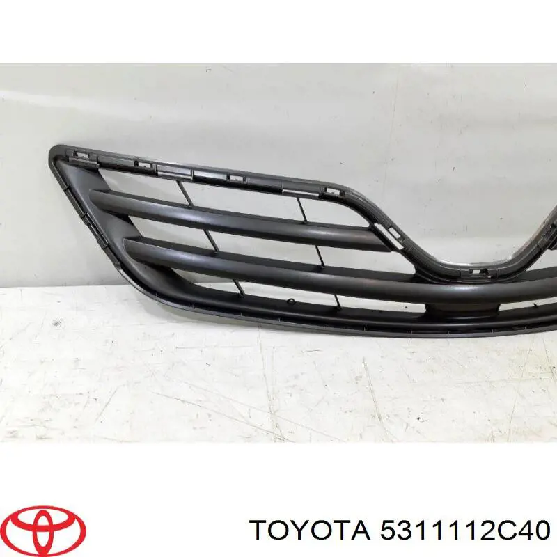 Compre 5311112C40 Toyota Grelha do radiador