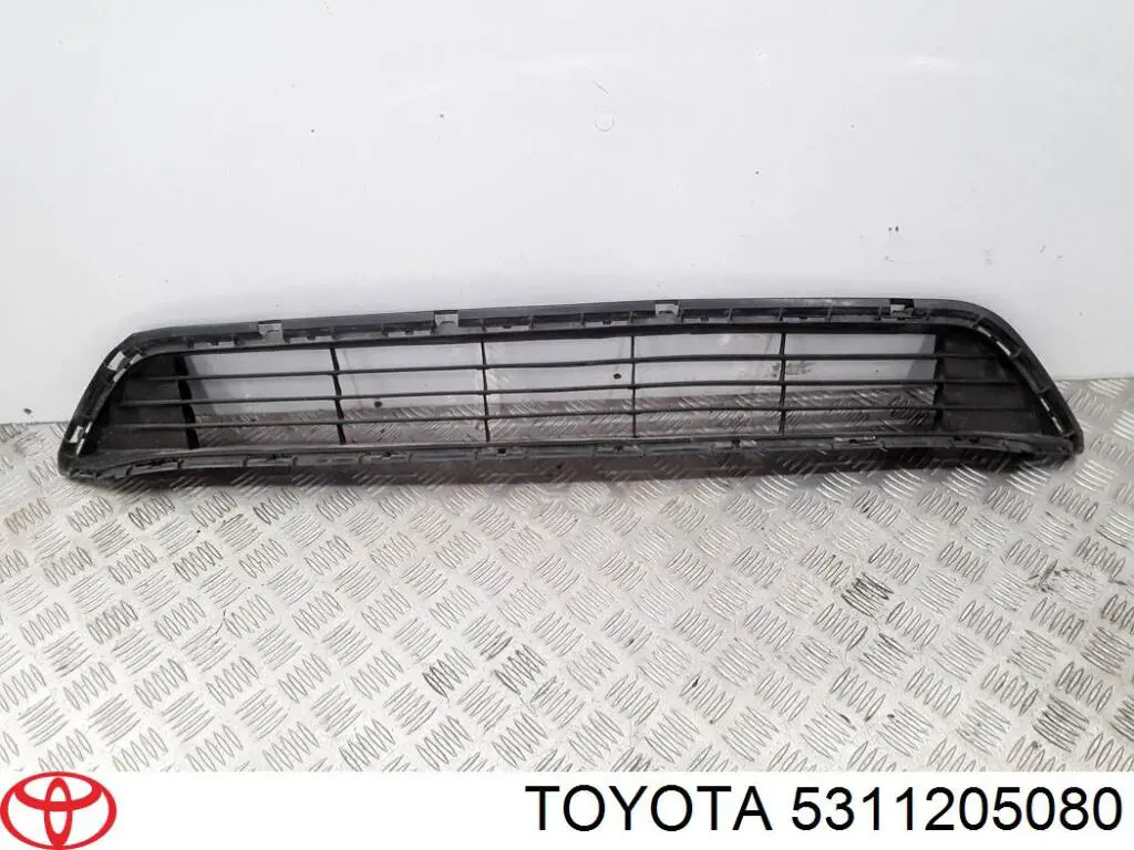Grelha do pára-choque dianteiro Toyota 5311205080 preço, a partir de 56,71 USD