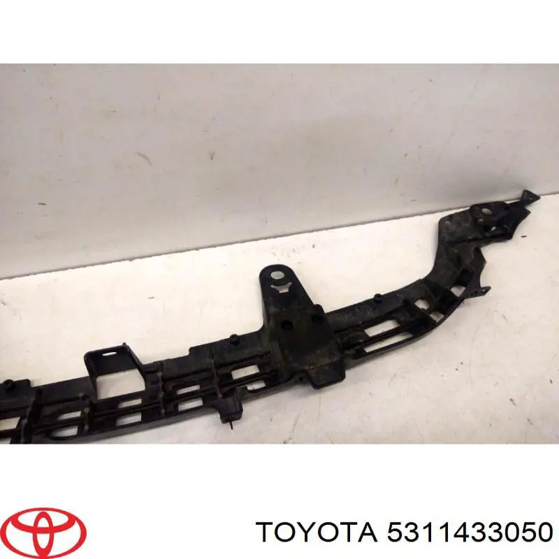 Placa sobreposta superior do painel dianteiro (de suporte do radiador) 5311433050 Toyota