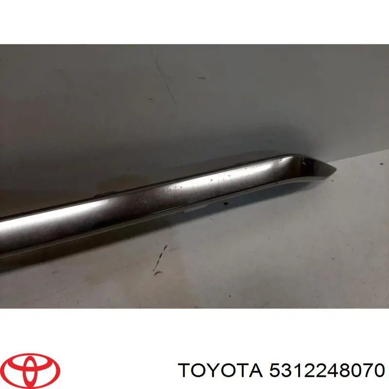 Moldura de grelha do radiador inferior Toyota 5312248070 preço, a partir de 610,53 USD