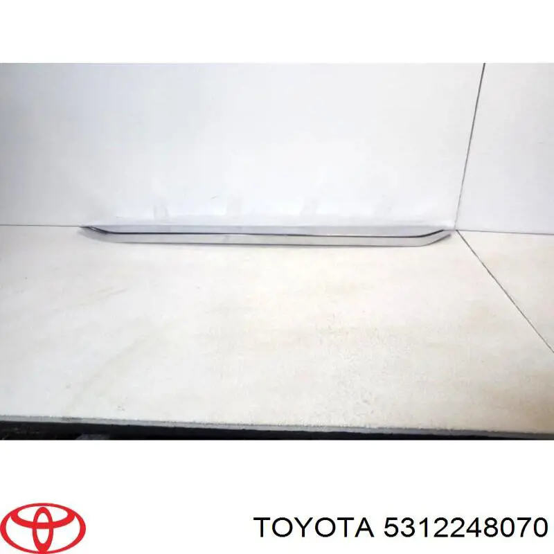 5312248070 Toyota Moldura de grelha do radiador inferior