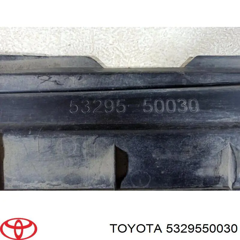 5329550030 Toyota Placa sobreposta superior do painel dianteiro (de suporte do radiador)