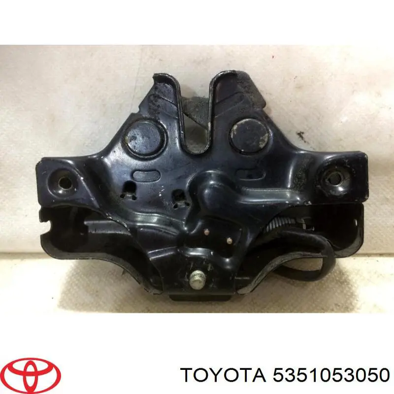 5351053050 Toyota Fecho da capota