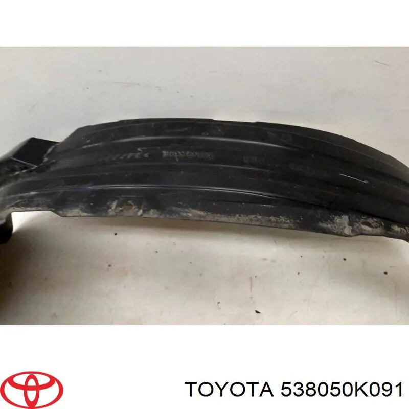 538050K091 Toyota Guarda-barras direito do pára-lama dianteiro