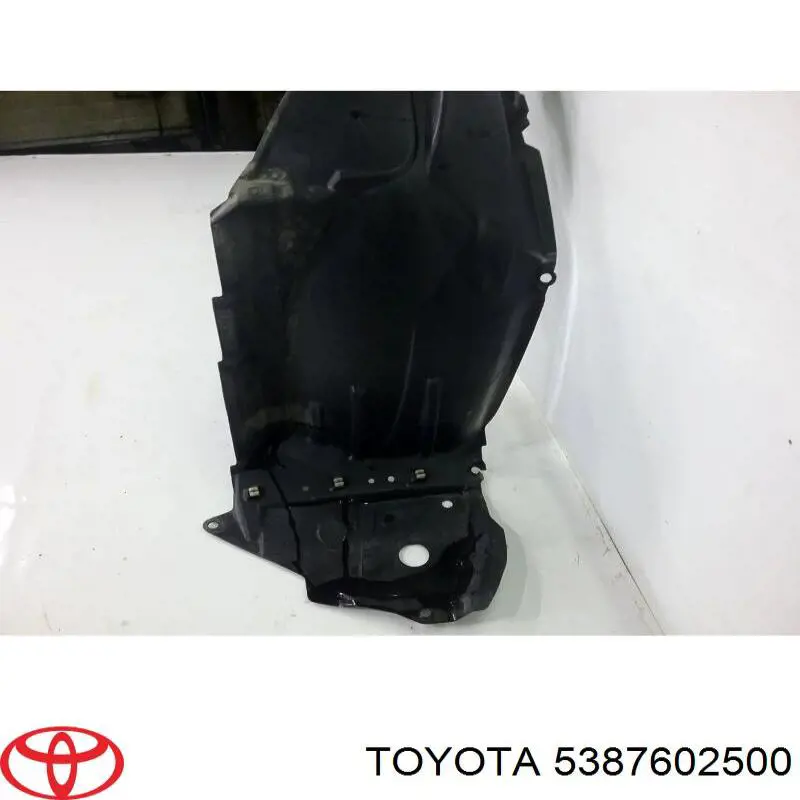 5387602500 Toyota Guarda-barras esquerdo do pára-lama dianteiro
