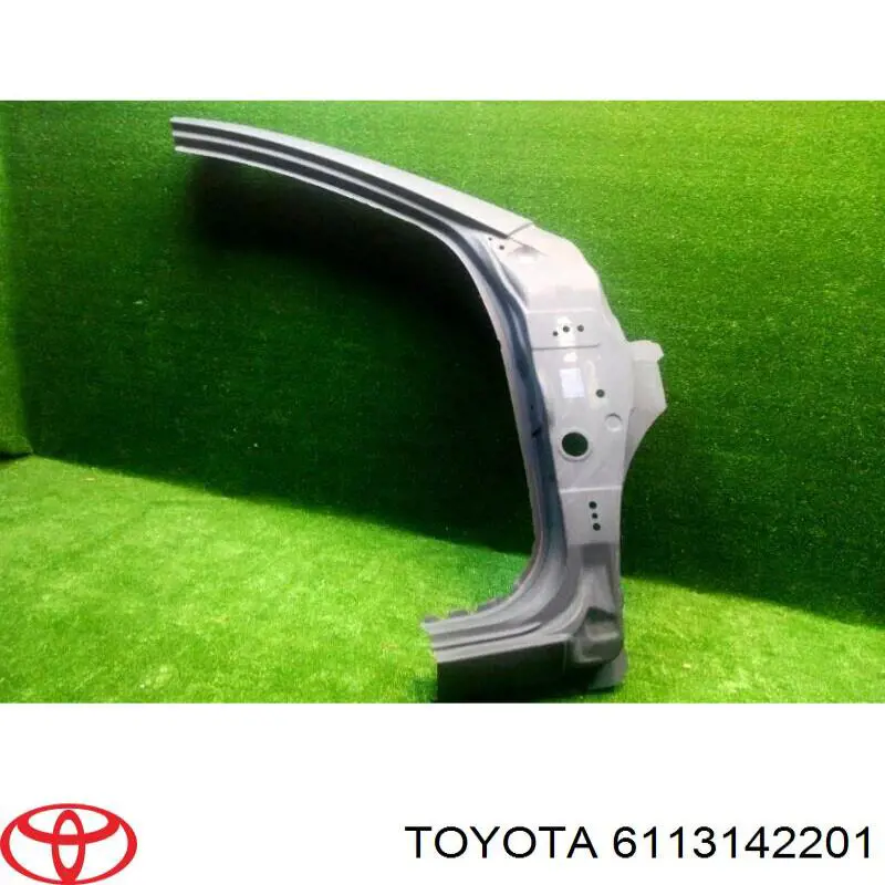 6113142201 Toyota Montante de carroçaria dianteira esquerda