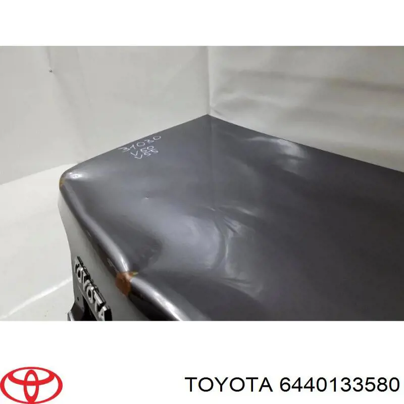 Compre 6440133580 Toyota Tampa de porta-malas