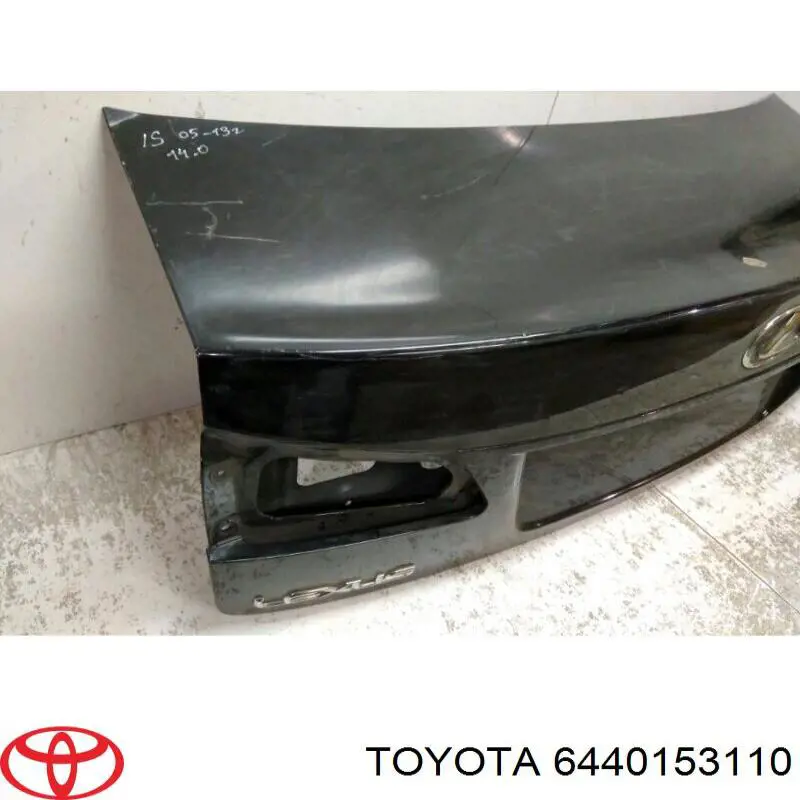 Tampa de porta-malas Lexus IS  E2