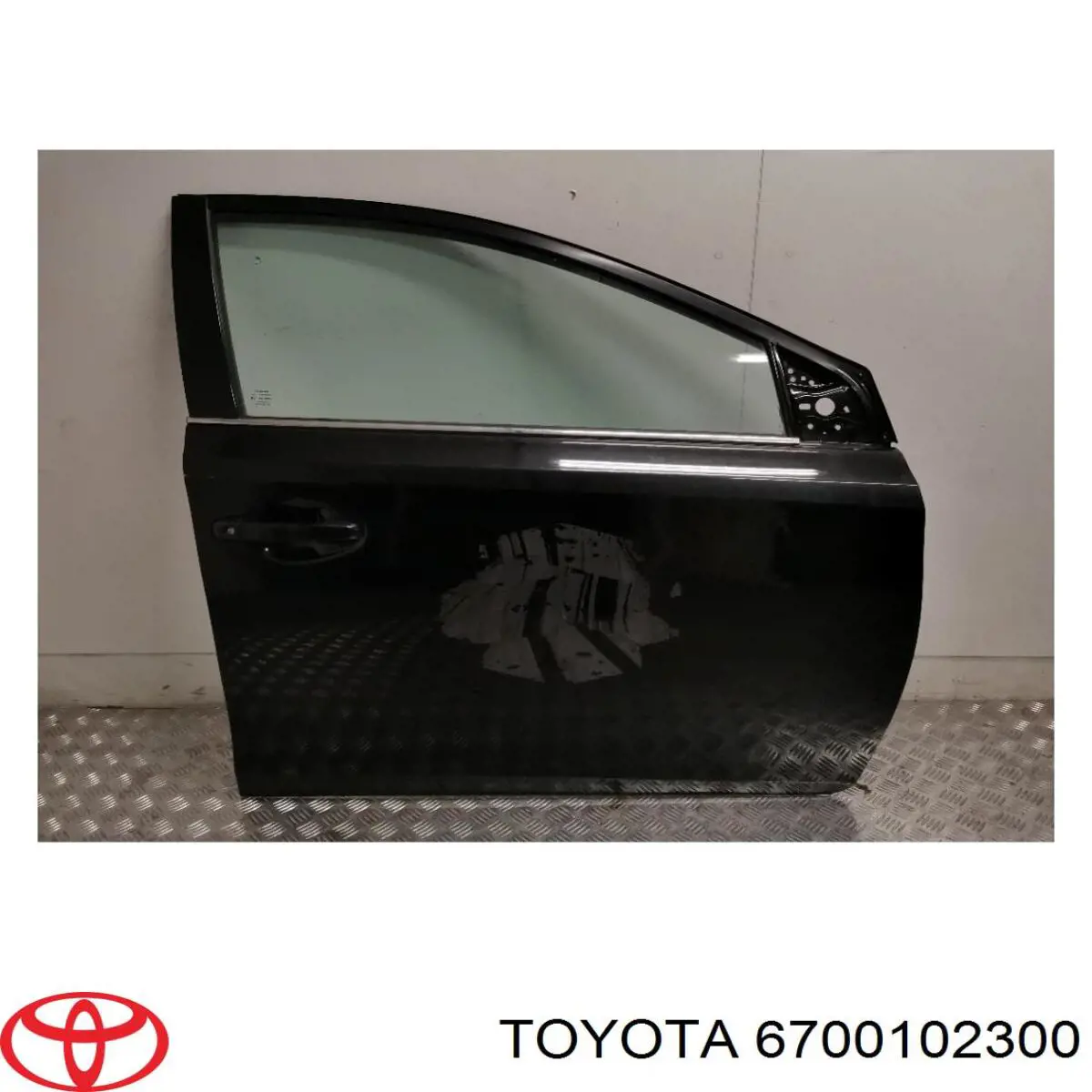 6700102300 Toyota Porta dianteira direita