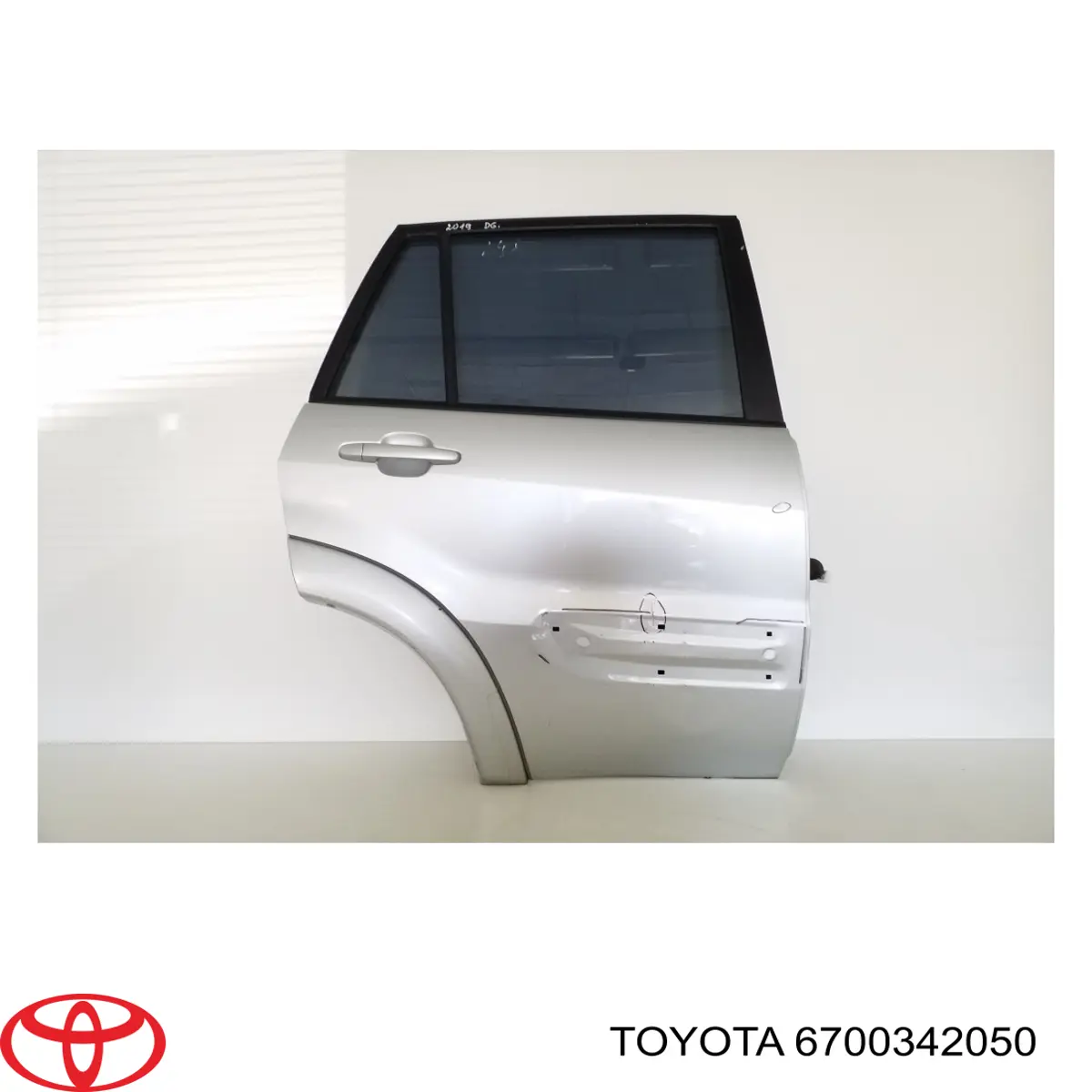 6700342050 Toyota Porta traseira direita