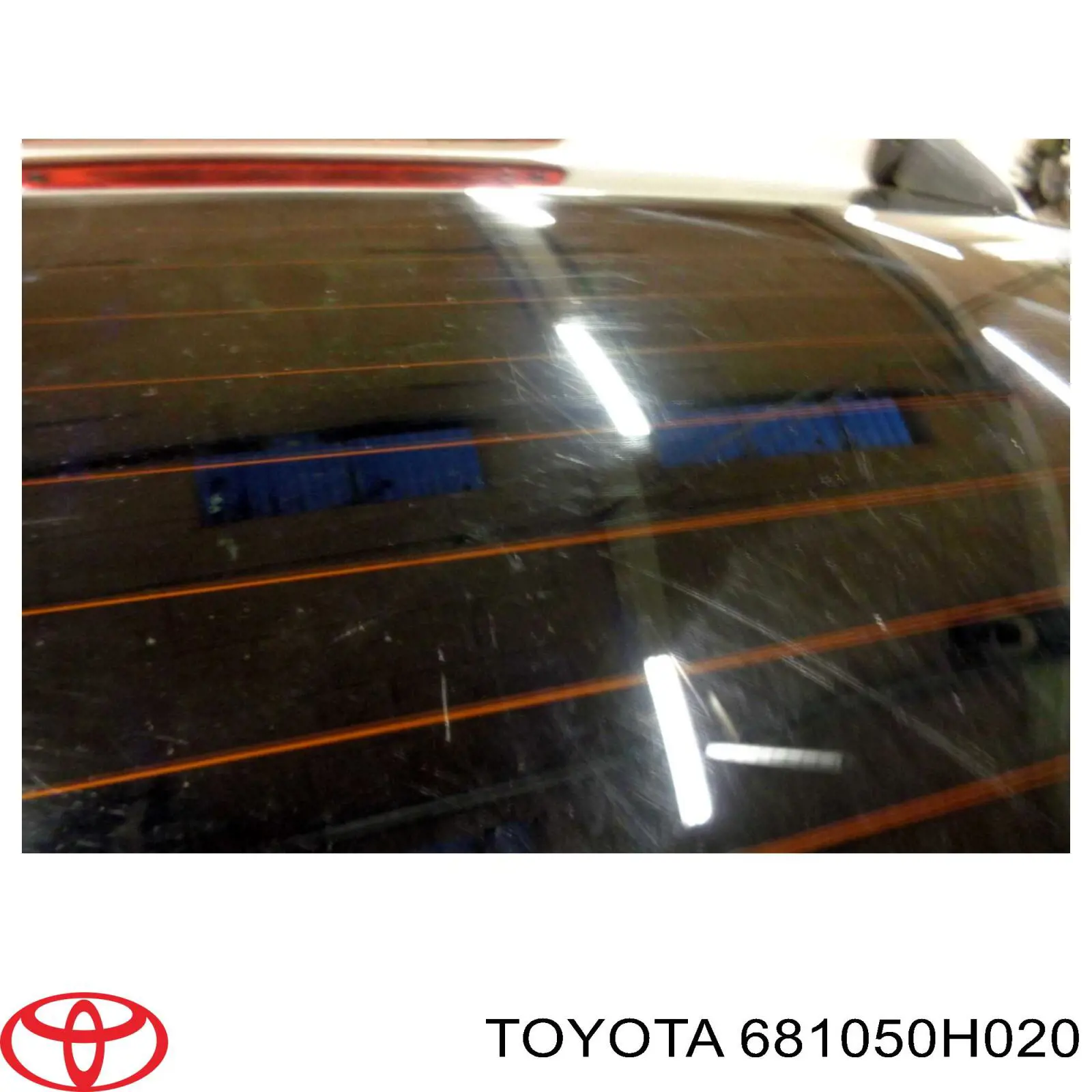 681050H020 Toyota Vidro de porta-malas de 3ª/5ª porta traseira (de tampa de alcapão)