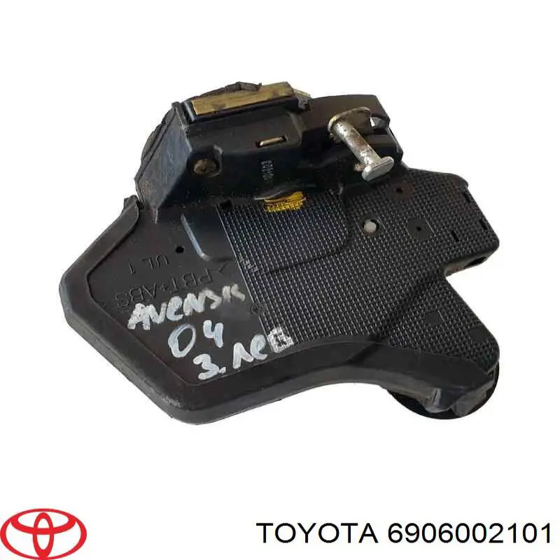 6906002101 Toyota Fecho da porta traseira esquerda