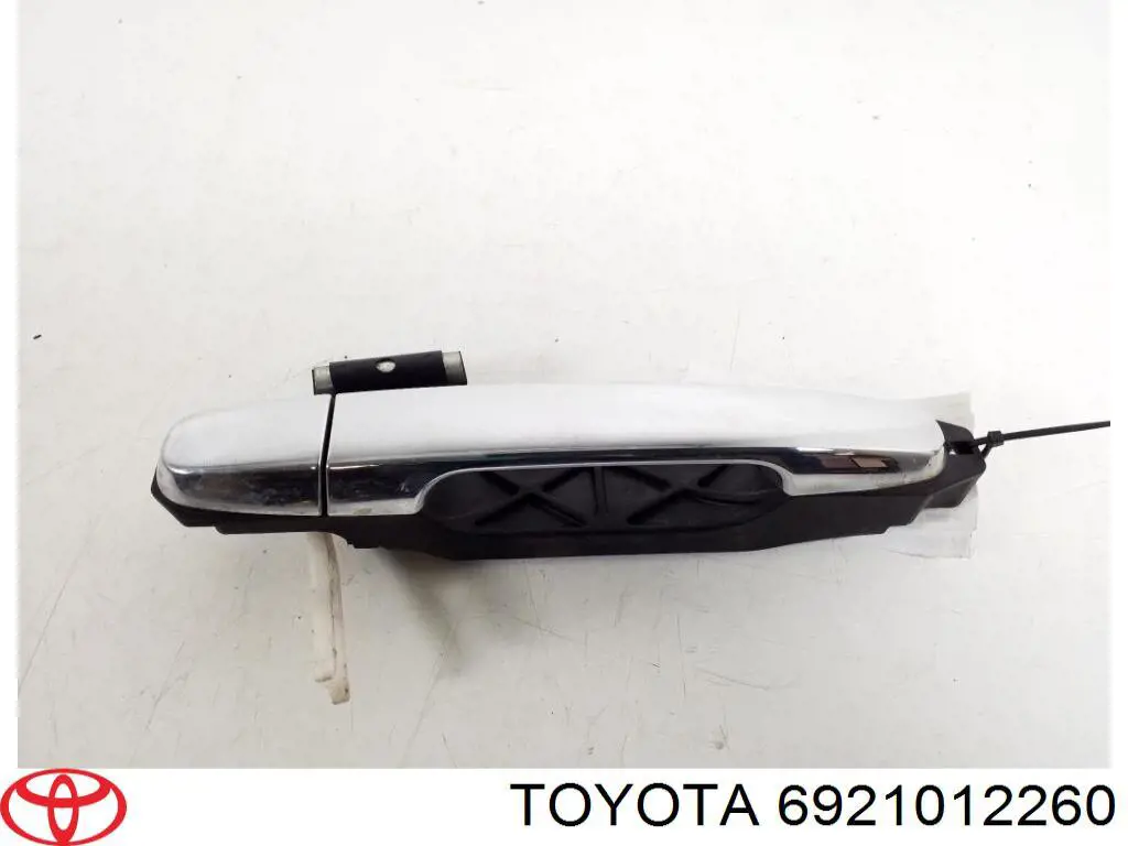 6921012260 Toyota Maçaneta externa direita da porta traseira