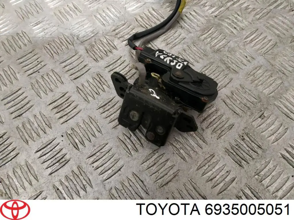 Fecho de tampa de porta-malas (de 3ª/5ª porta traseira) Toyota 6935005050 preço, a partir de 54,48 USD