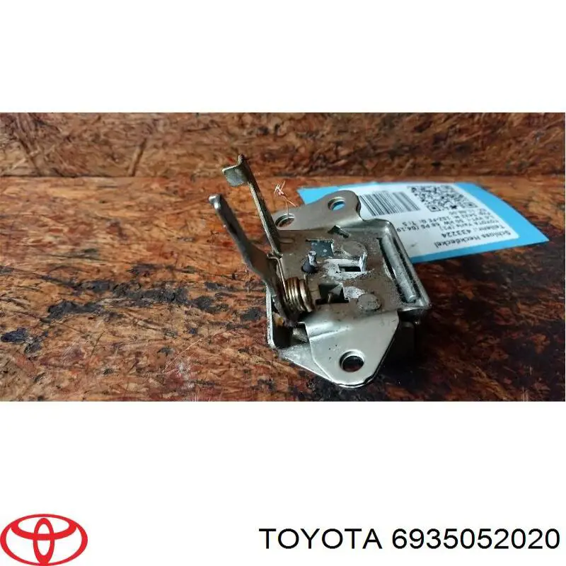 6935052020 Toyota Fecho de tampa de porta-malas (de 3ª/5ª porta traseira)