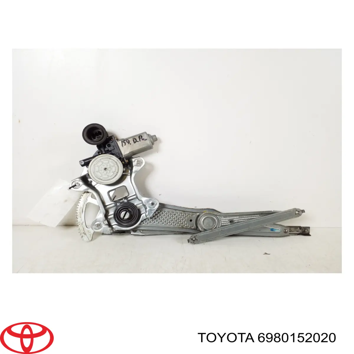 Compre 6980152020 Toyota Mecanismo de acionamento de vidro da porta dianteira direita