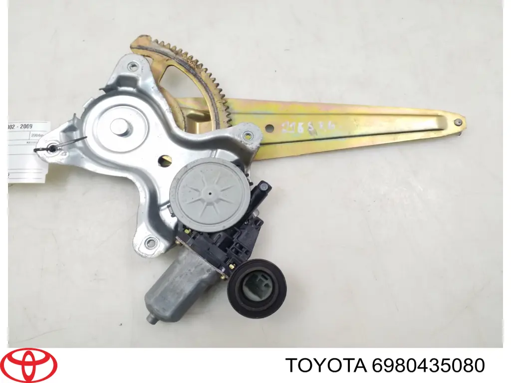 Mecanismo de acionamento de vidro da porta traseira esquerda Toyota 6980435080 preço, a partir de 104,04 USD