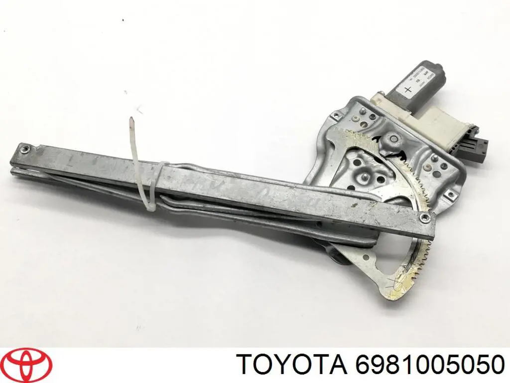 Compre 6981005050 Toyota Mecanismo de acionamento de vidro da porta dianteira direita