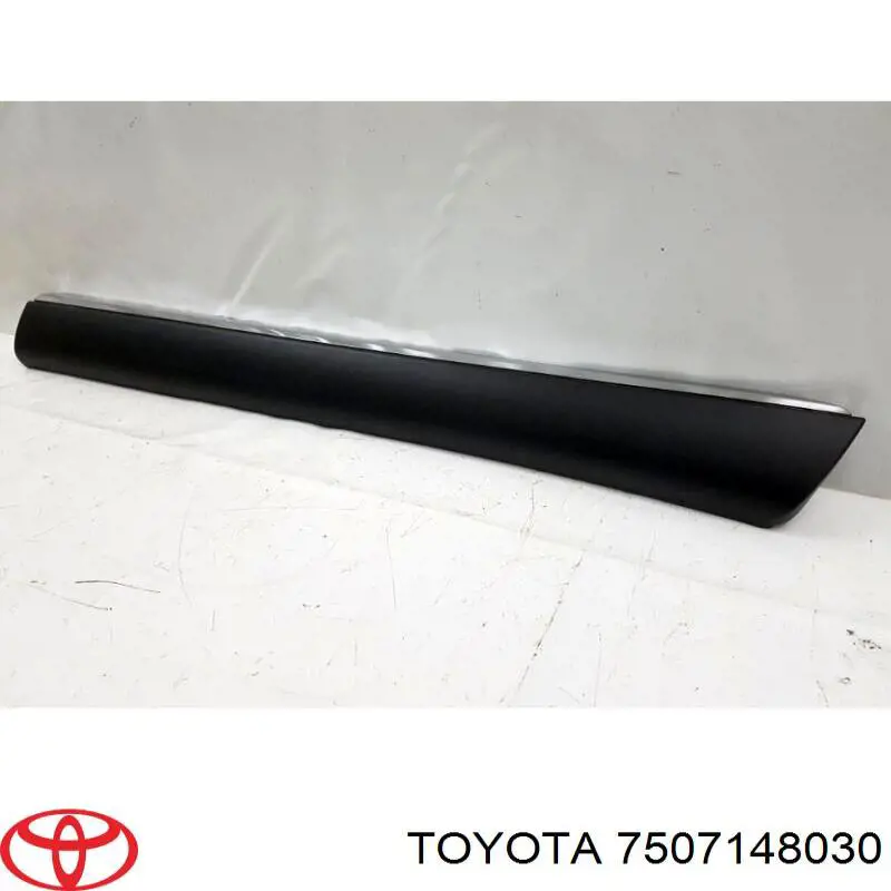 7507148030 Toyota Placa sobreposta da porta dianteira direita