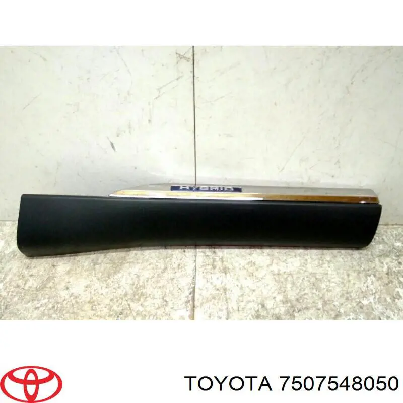 7507548050 Toyota Placa sobreposta da porta traseira direita