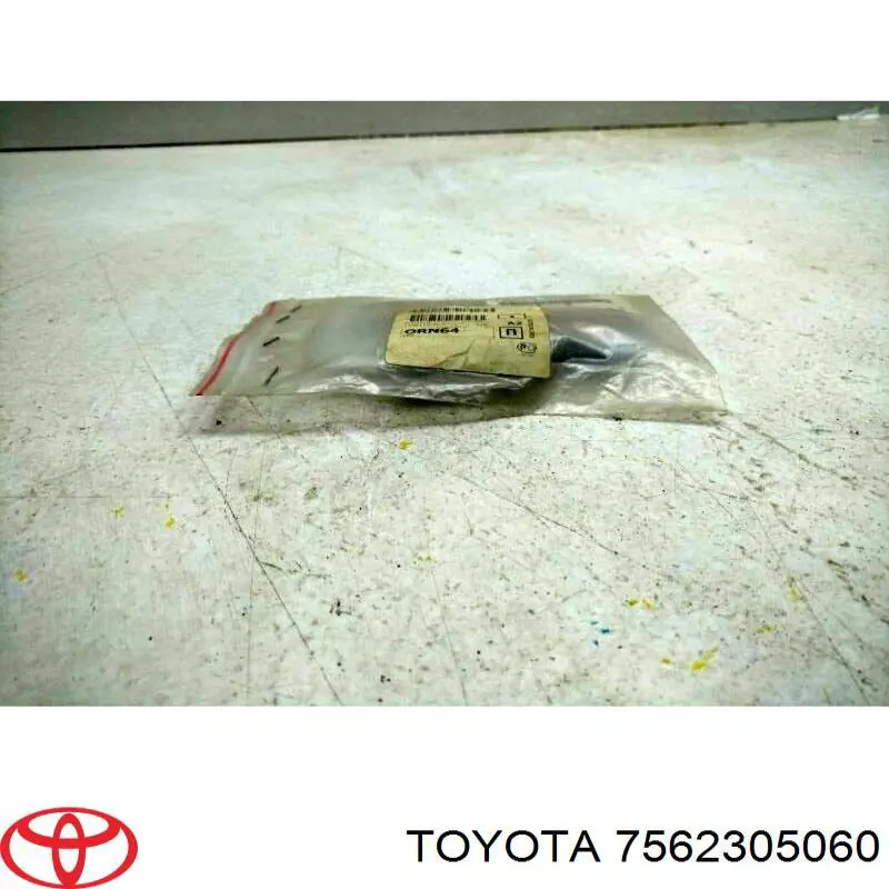 Moldura do pára-lama dianteiro direito Toyota 7562305060 preço, a partir de 32,14 USD