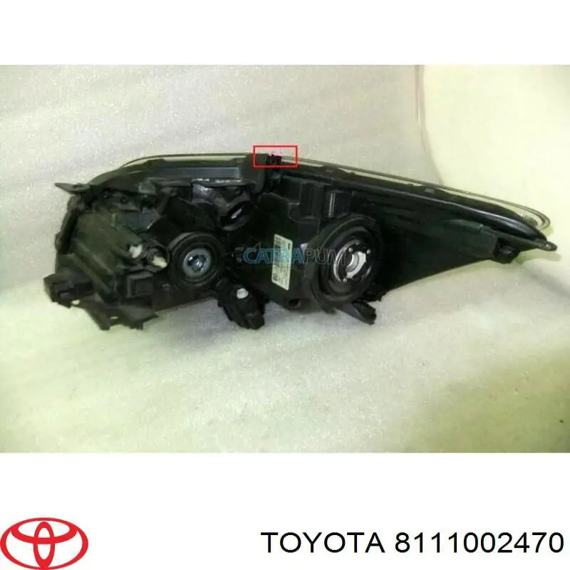 8111002470 Toyota Luz direita