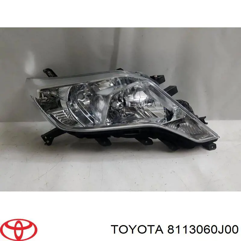 Compre 8113060J00 Toyota Luz direita