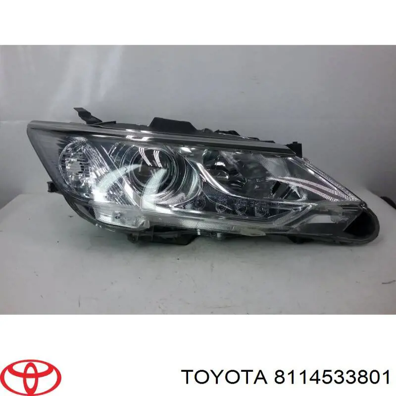 Luz direita 8114533801 Toyota