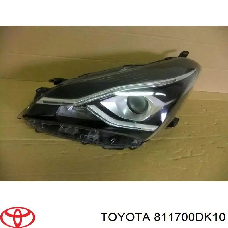 811700DK10 Toyota Luz esquerda