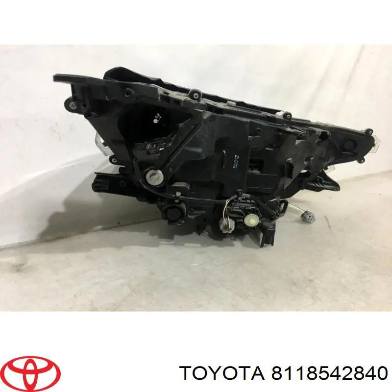 Luz esquerda Toyota 8118542840 preço, a partir de 526,11 USD