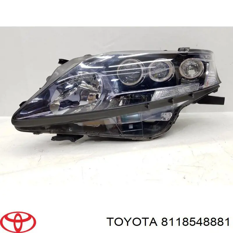 Luz esquerda 8118548881 Toyota