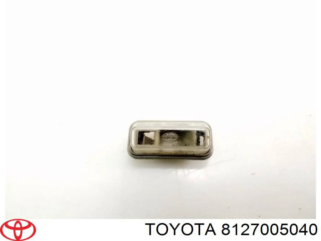 Lanterna da luz de fundo de matrícula traseira Toyota 8127005040 preço, a partir de 41,14 USD