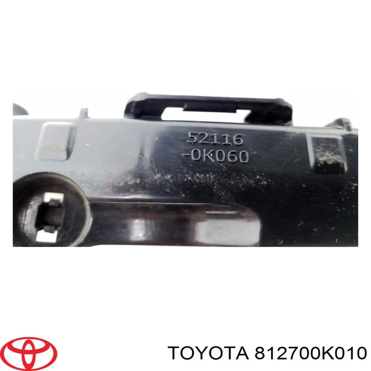 Lanterna da luz de fundo de matrícula traseira Toyota 812700K010 preço, a partir de 81,14 USD