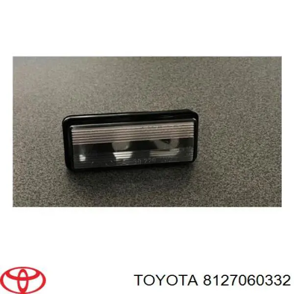 Lanterna da luz de fundo de matrícula traseira Toyota 8127060332 preço, a partir de 25,94 USD