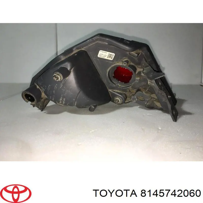 Lanterna de nevoeiro traseira direita Toyota 8145742060 preço, a partir de 71,96 USD