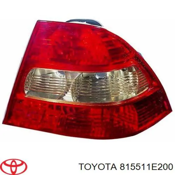 Compre 815511E260 Toyota Lanterna traseira direita