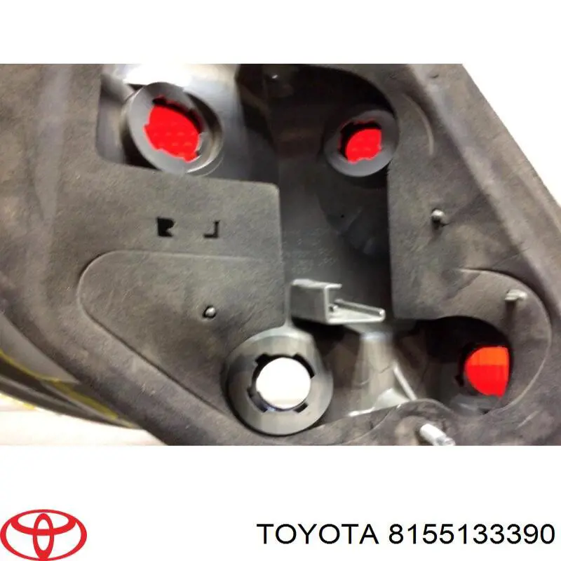 Lanterna traseira direita Toyota 8155133390 preço, a partir de 276,02 USD