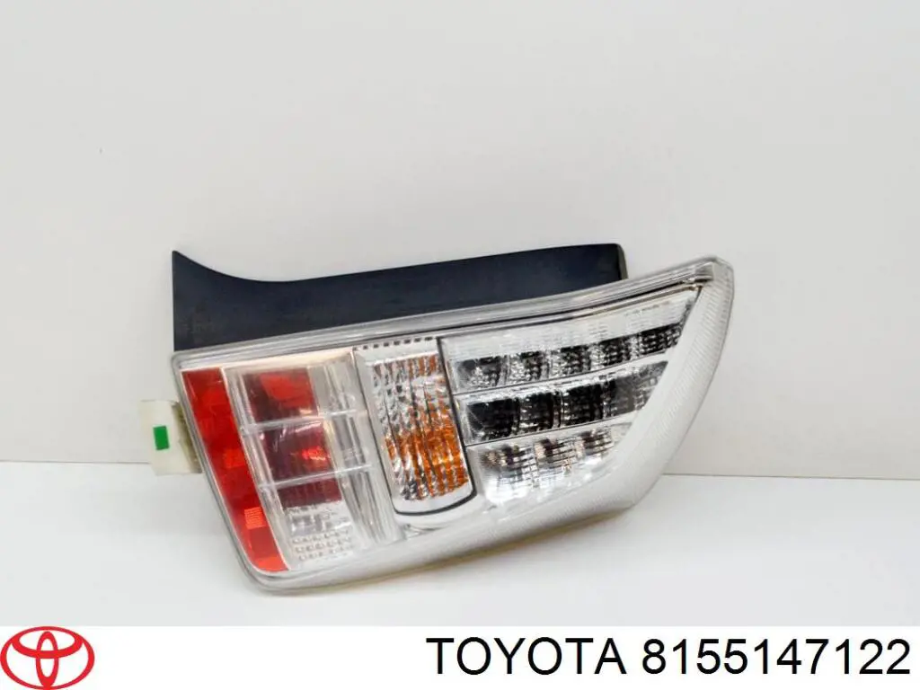 Compre 8155147122 Toyota Lanterna traseira direita
